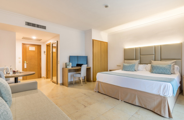 Zimmer Hotel Zafiro Mallorca Bilder Und Zimmerausstattung